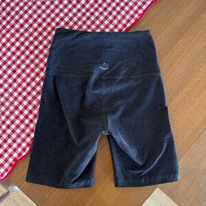 Beyond Yoga Black Heather Bike Shorts XS